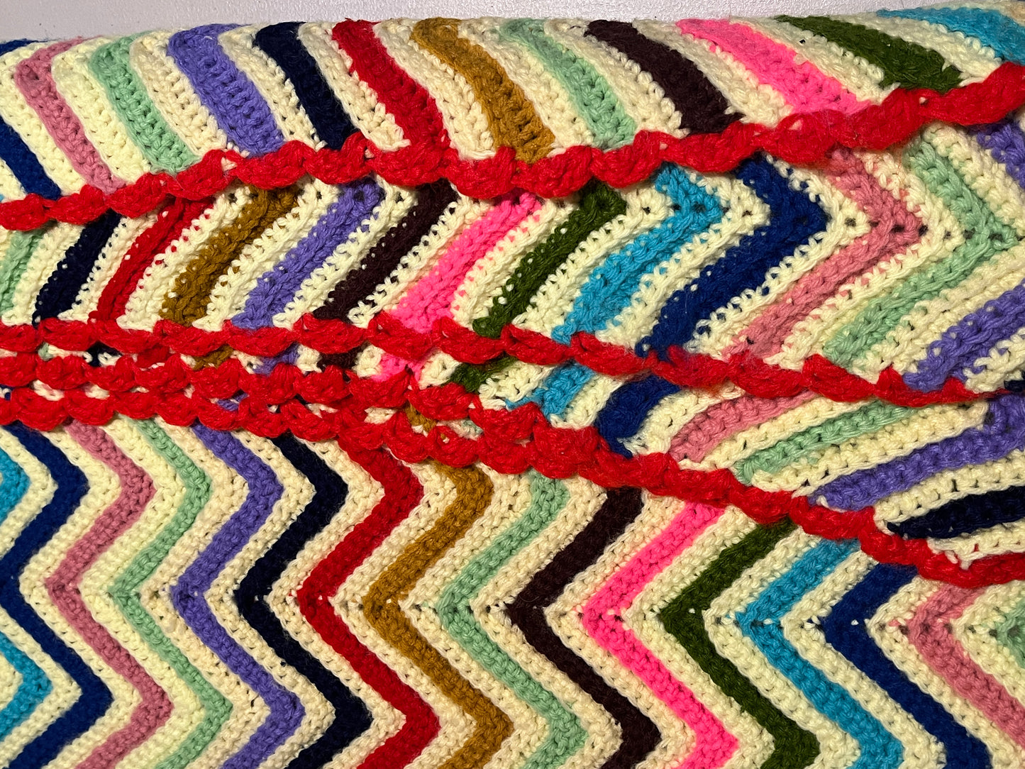 Vintage Handmade Chevron Afghan Blanket 80x54 Multicolor Red Fringe