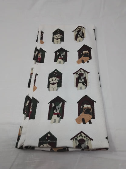 Envogue Holiday Kitchen Towel Dogs in Doghouses Christmas Hats & Scarves Good