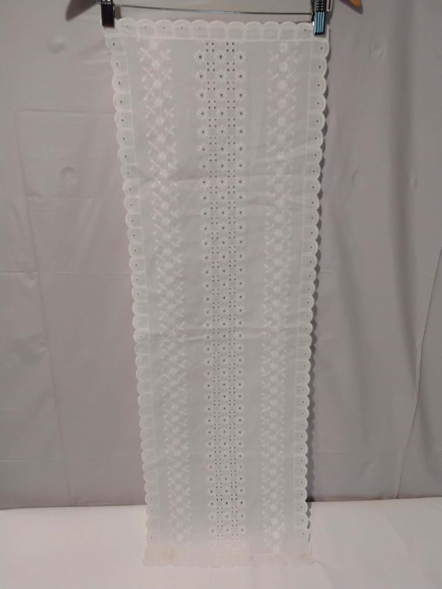 White Embroidered Lace Table Runner Floral Eyelet Scalloped 40x13