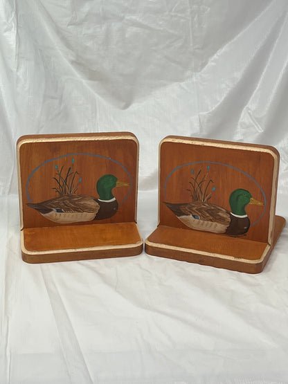 Vintage Wooden Bookends – Hand-Painted Mallard Ducks (Pair, 1988)