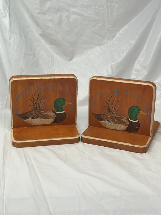 Vintage Wooden Bookends – Hand-Painted Mallard Ducks (Pair, 1988)
