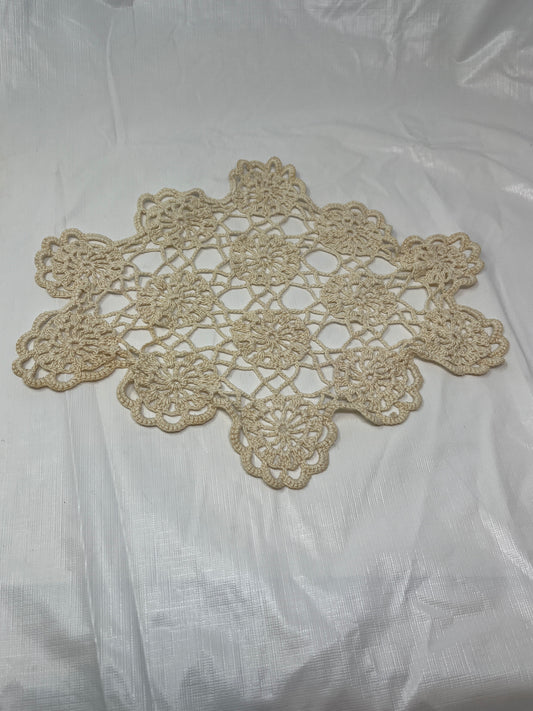 Vintage Crocheted Doily – Cream Starflower, 12"