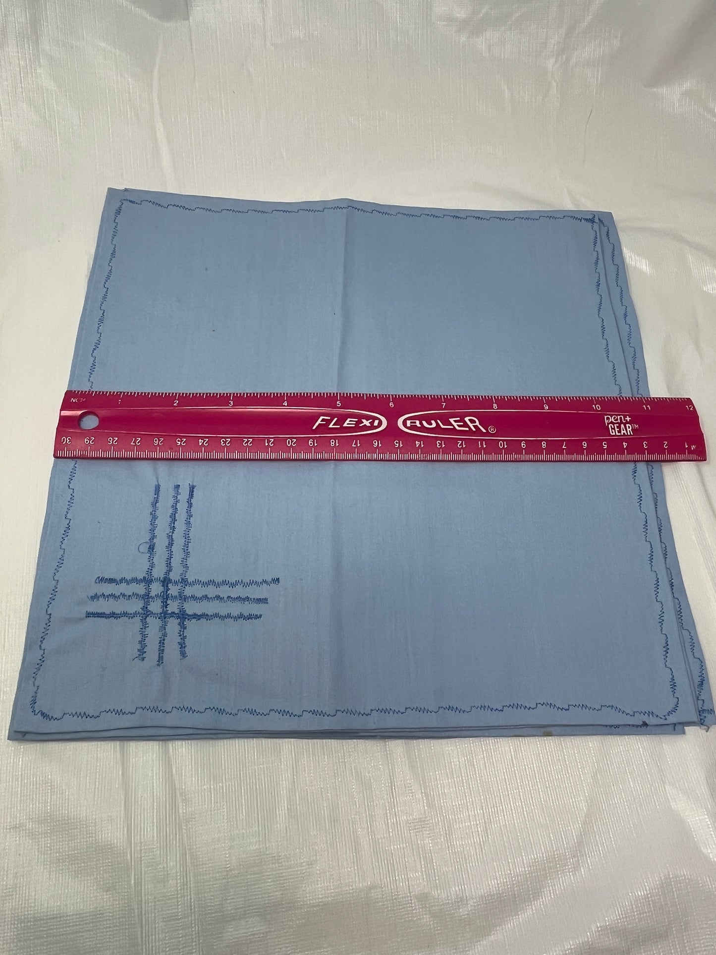 Set of 3 Vintage Linen Napkins Blue Appliqué Embroidered 14 Inch