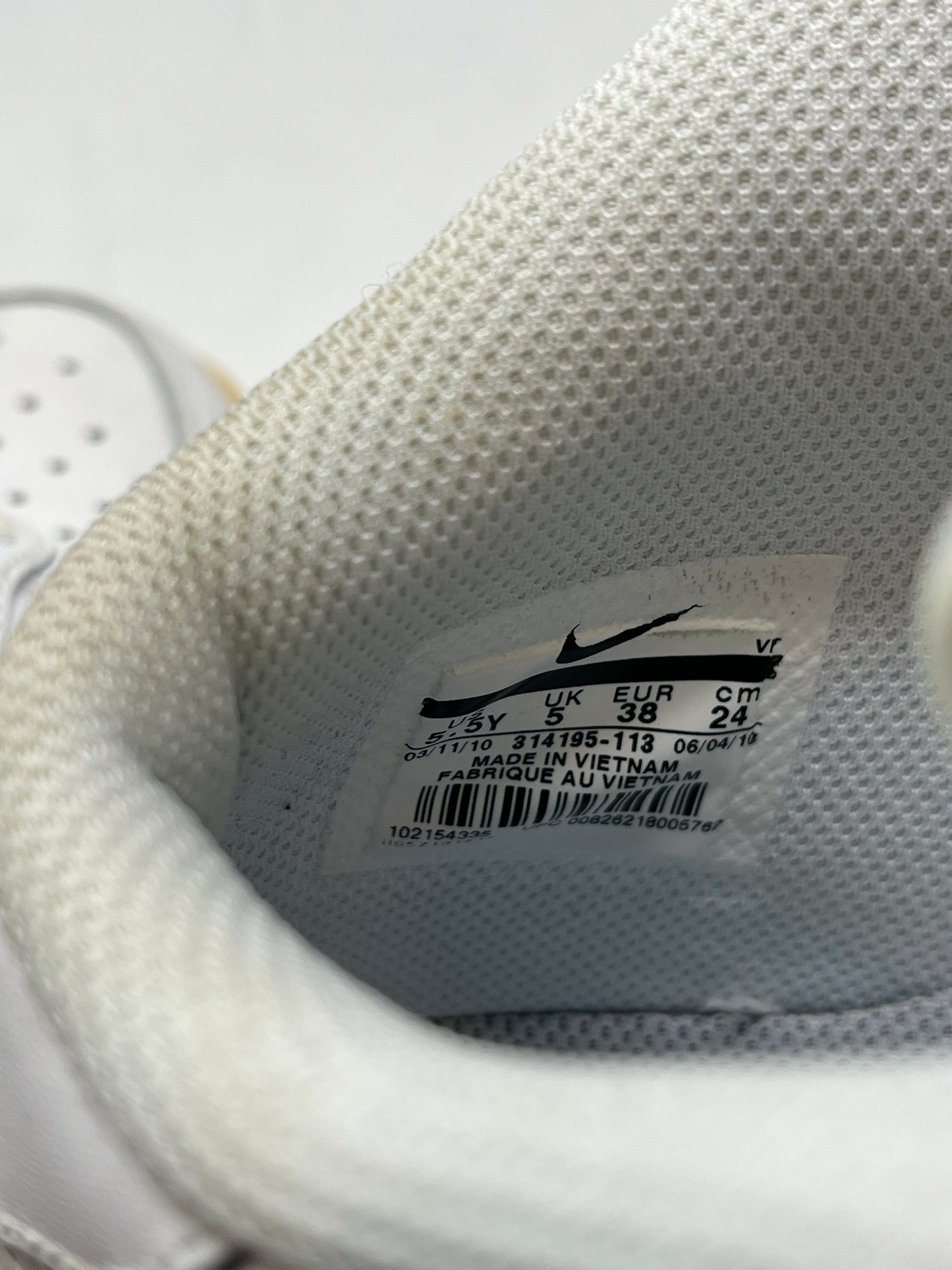 Nike Air Force 1 Mid GS Sneakers – Size 5.5Y, White/Gum (2010)