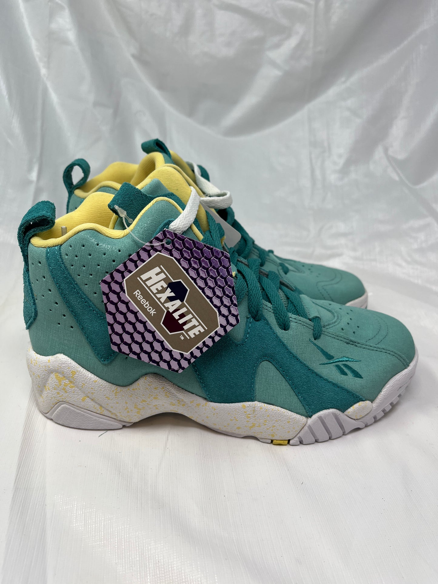 Reebok Kamikaze II Mid Girls Sneakers – Size 5, Jadite/Teal/White/Yellow