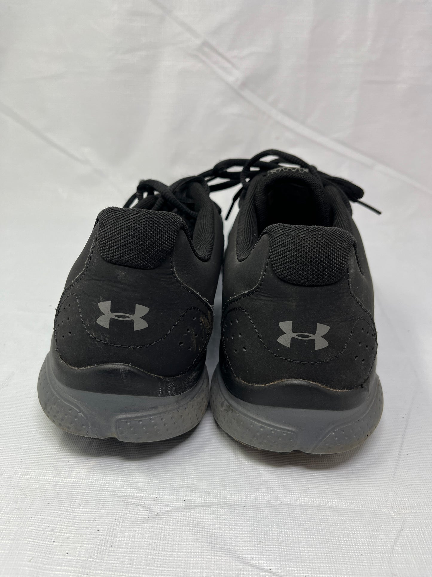 Under Armour Sneakers Mens Size 13 Black Gray