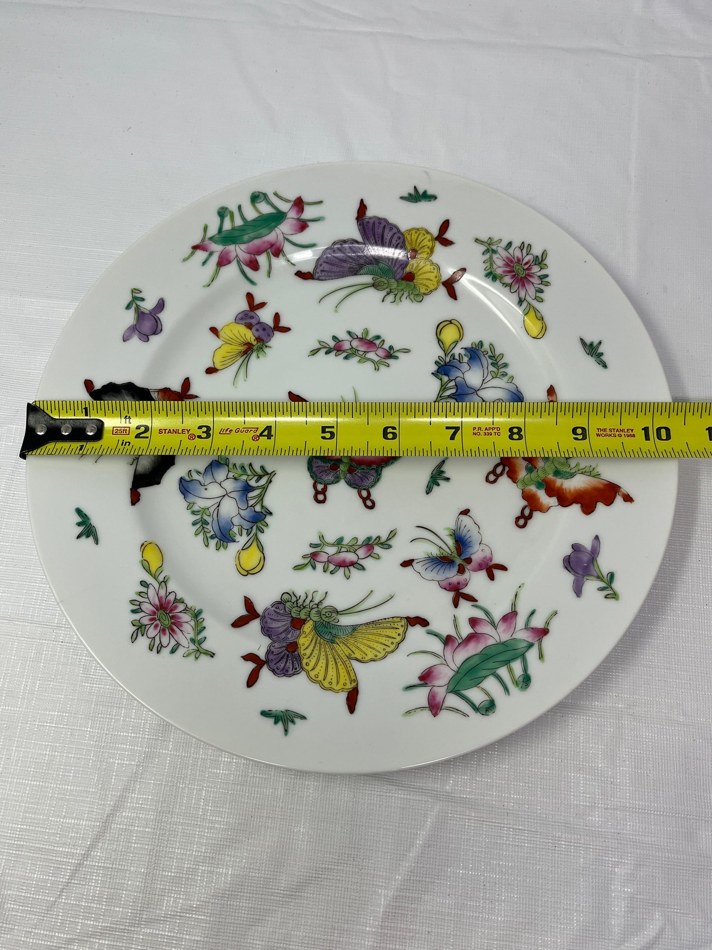 Japanese Porcelain Ware Plate ACF Decorated in Hong Kong Butterfly