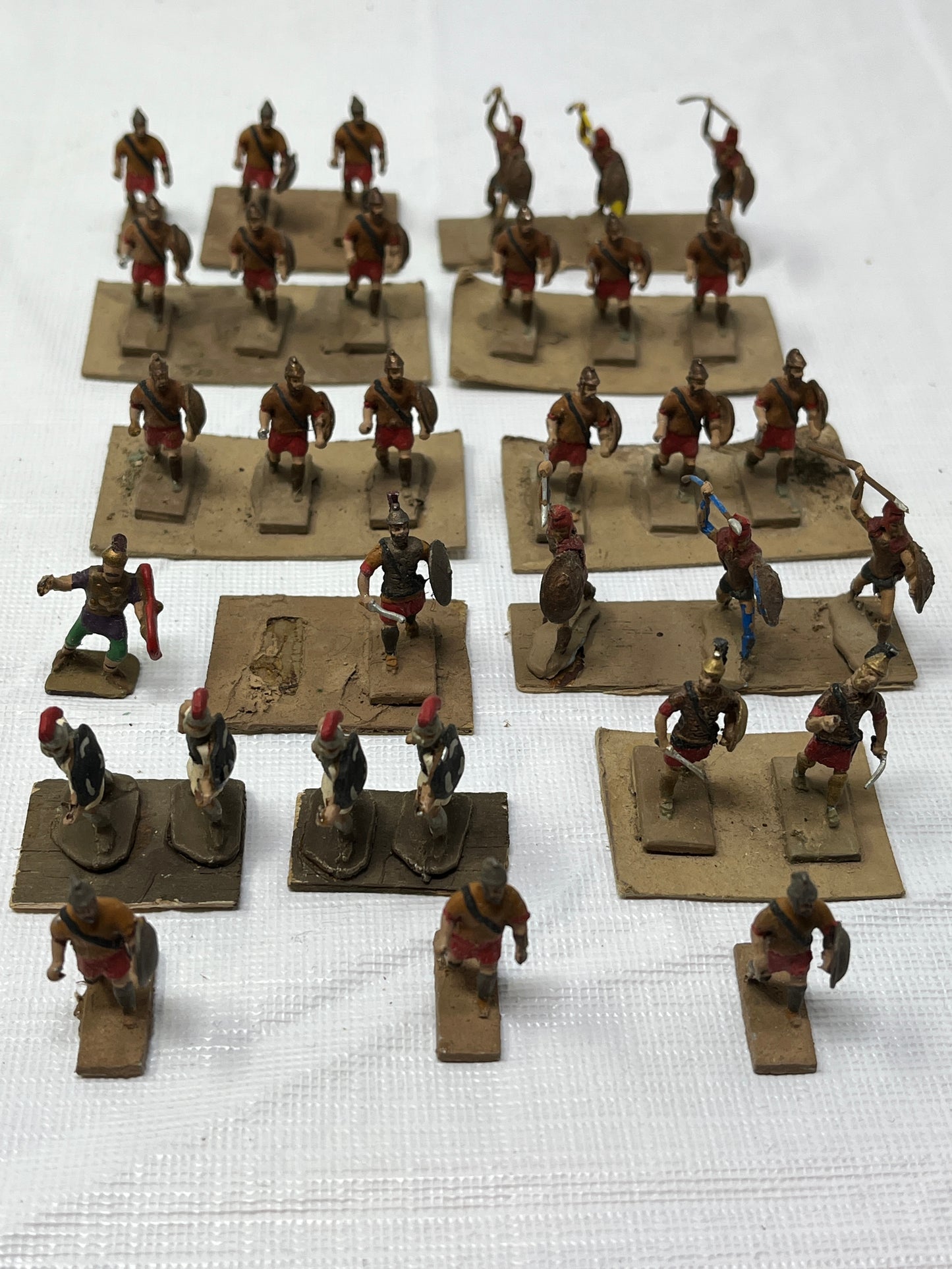 Mixed Lot Vintage Wargame Miniatures 3cm Metal Plastic Weapons Included